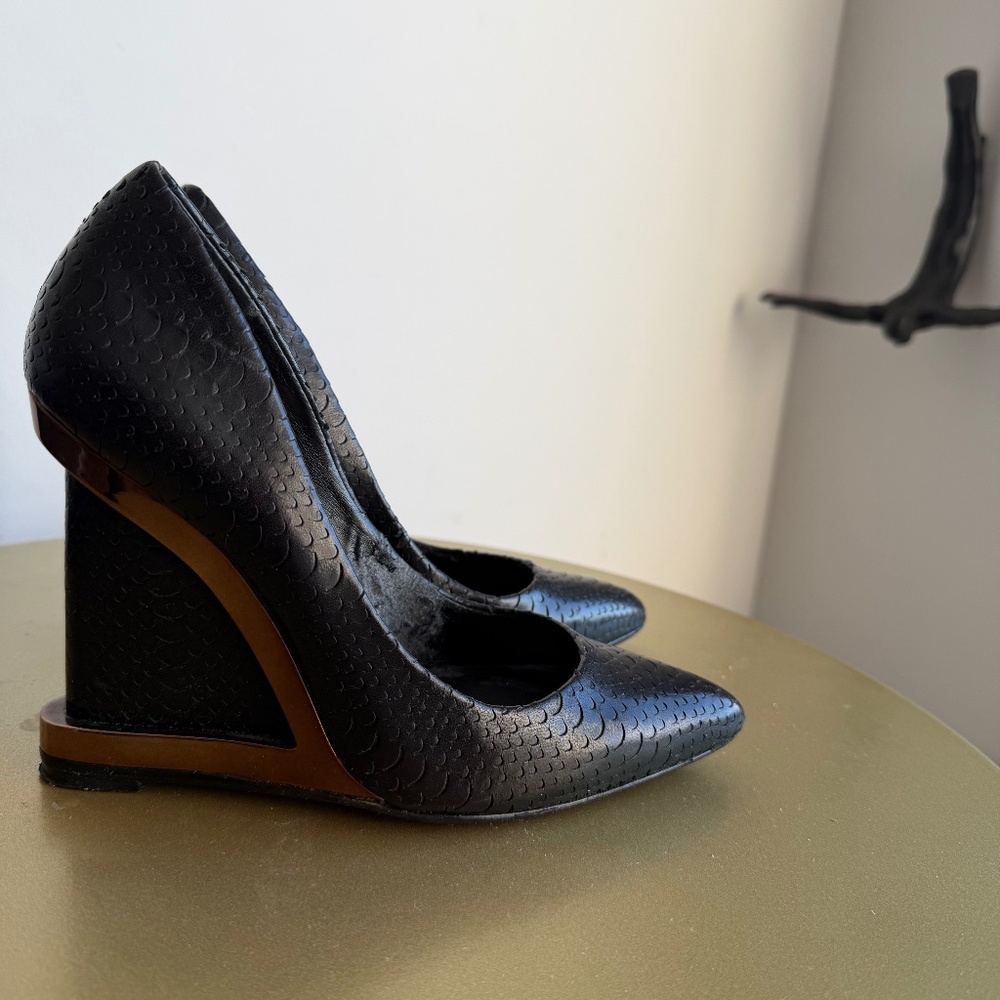 BCBGMAXARIA snake-embossed  bump-wedges with golden contrast details